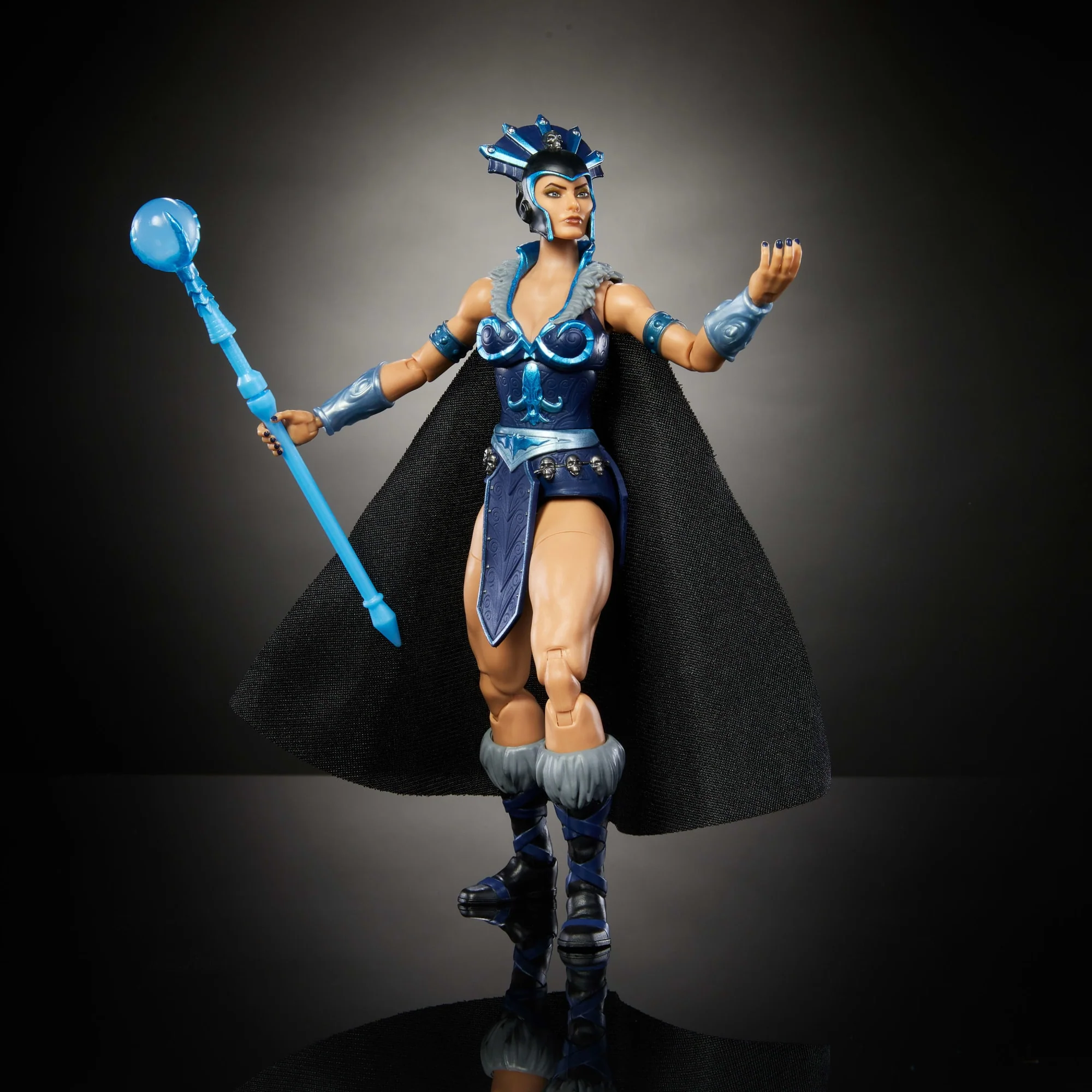 Masters Of The Universe Masterverse New Eternia Evil-Lyn Action Figure, MOTU Toy, 30 Articulations - Image 2