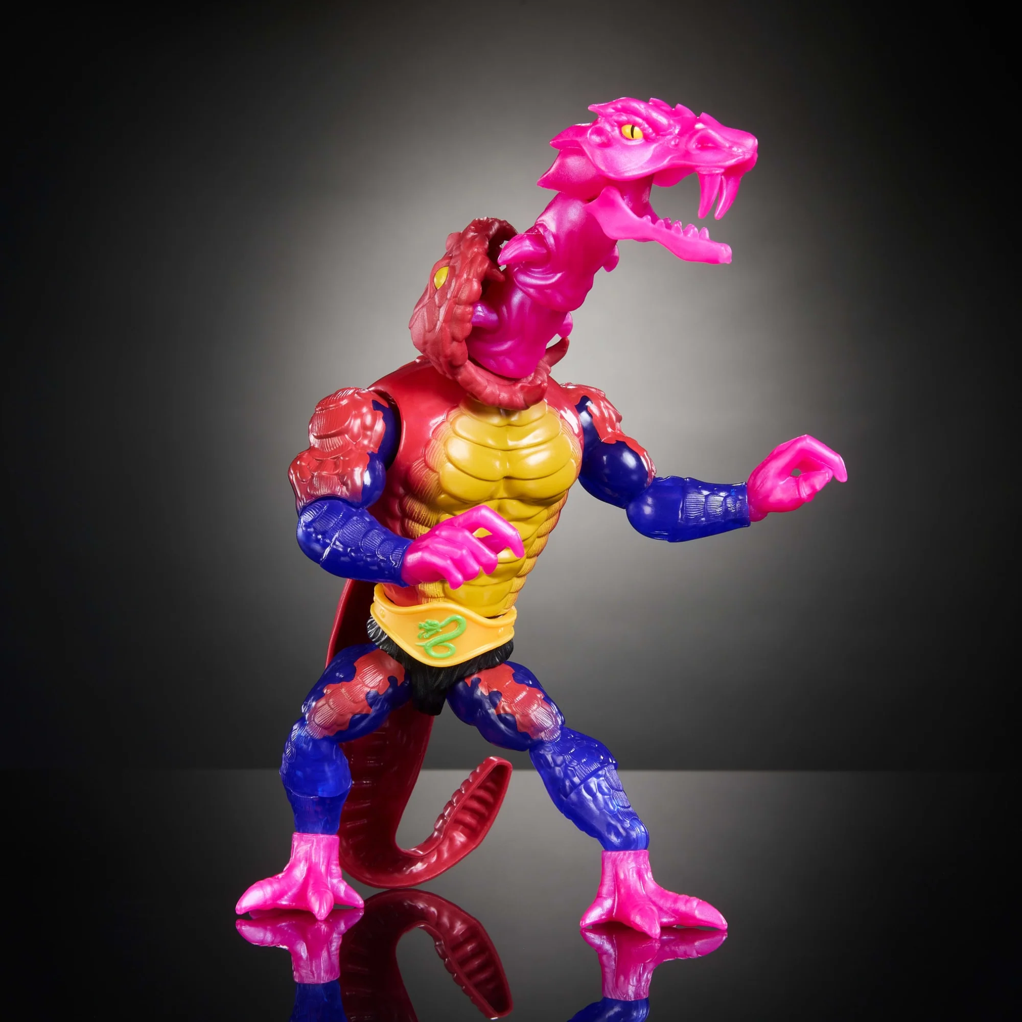 Masters of the Universe Turtles of Grayskull Figura de Acción Rattlor de 5.5 pulgadas - Image 2
