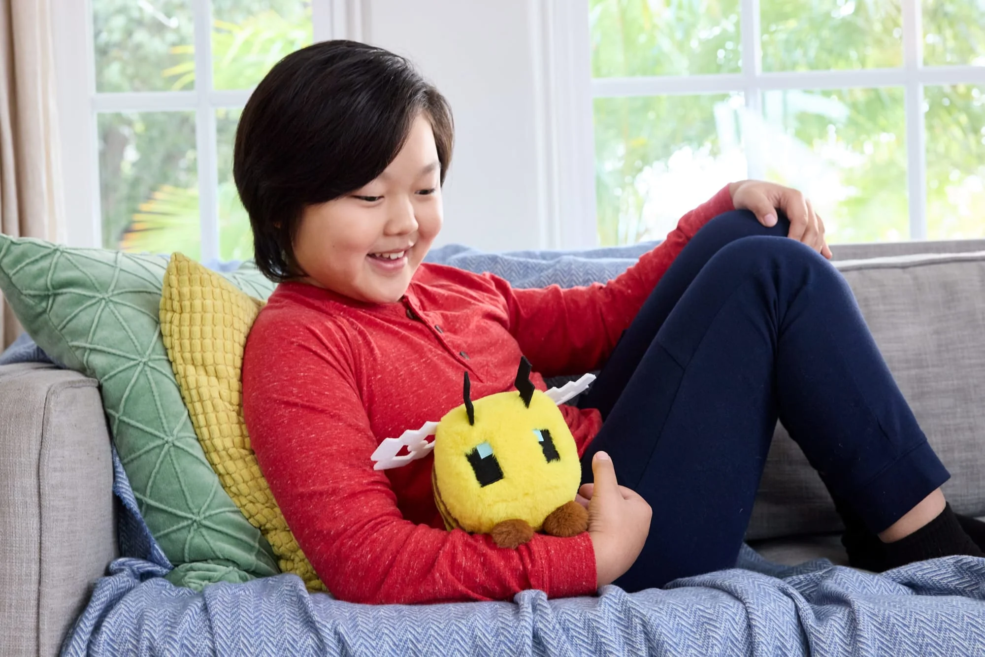 Minecraft Bee Plush Toy, 8-Inch Collectible Soft Doll Inspired By A Minecraft Movie - Image 2