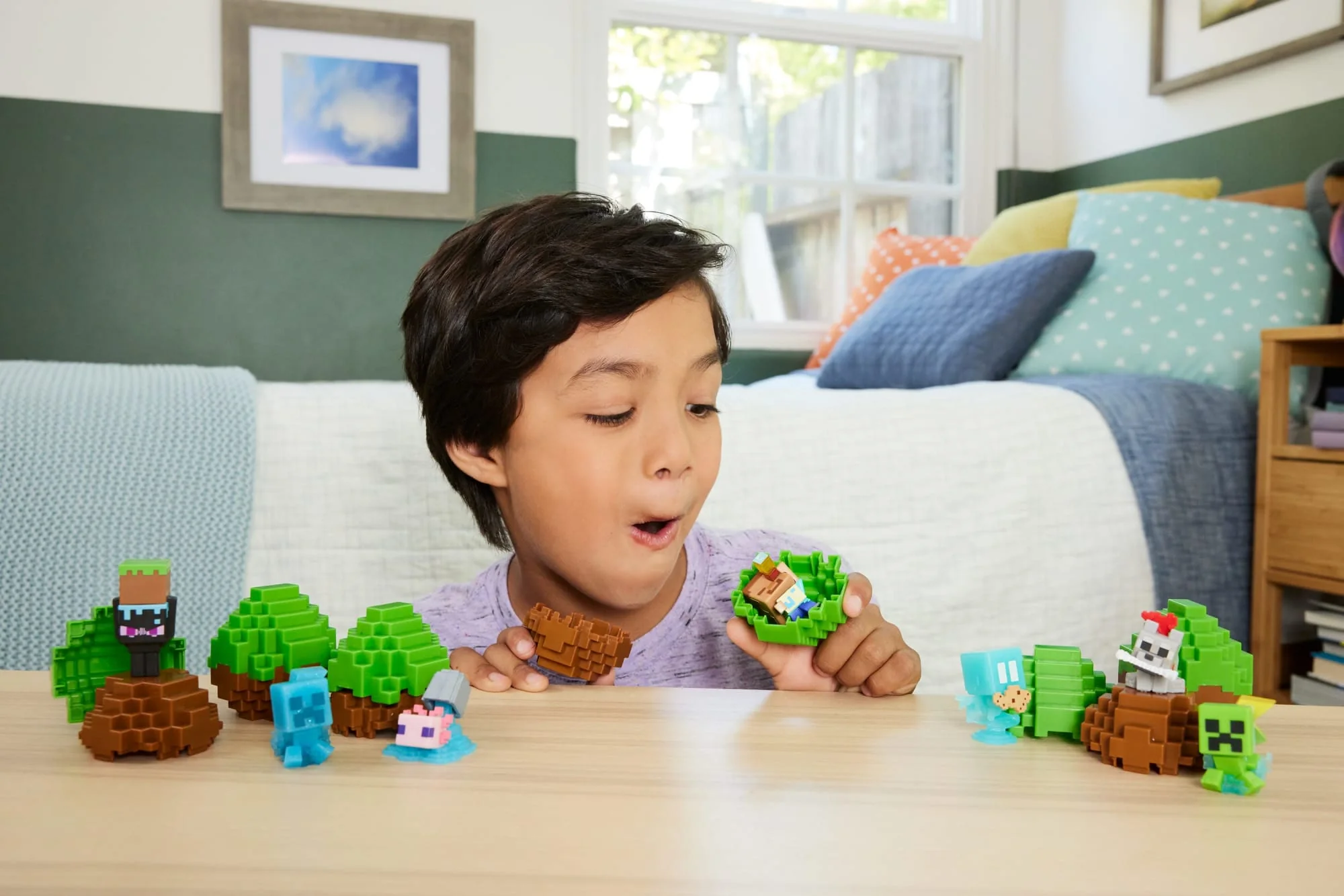Minecraft Mini Mode Spawn Egg Figures With Surprise Reveal & Biome Theme (Characters May Vary) - Image 2
