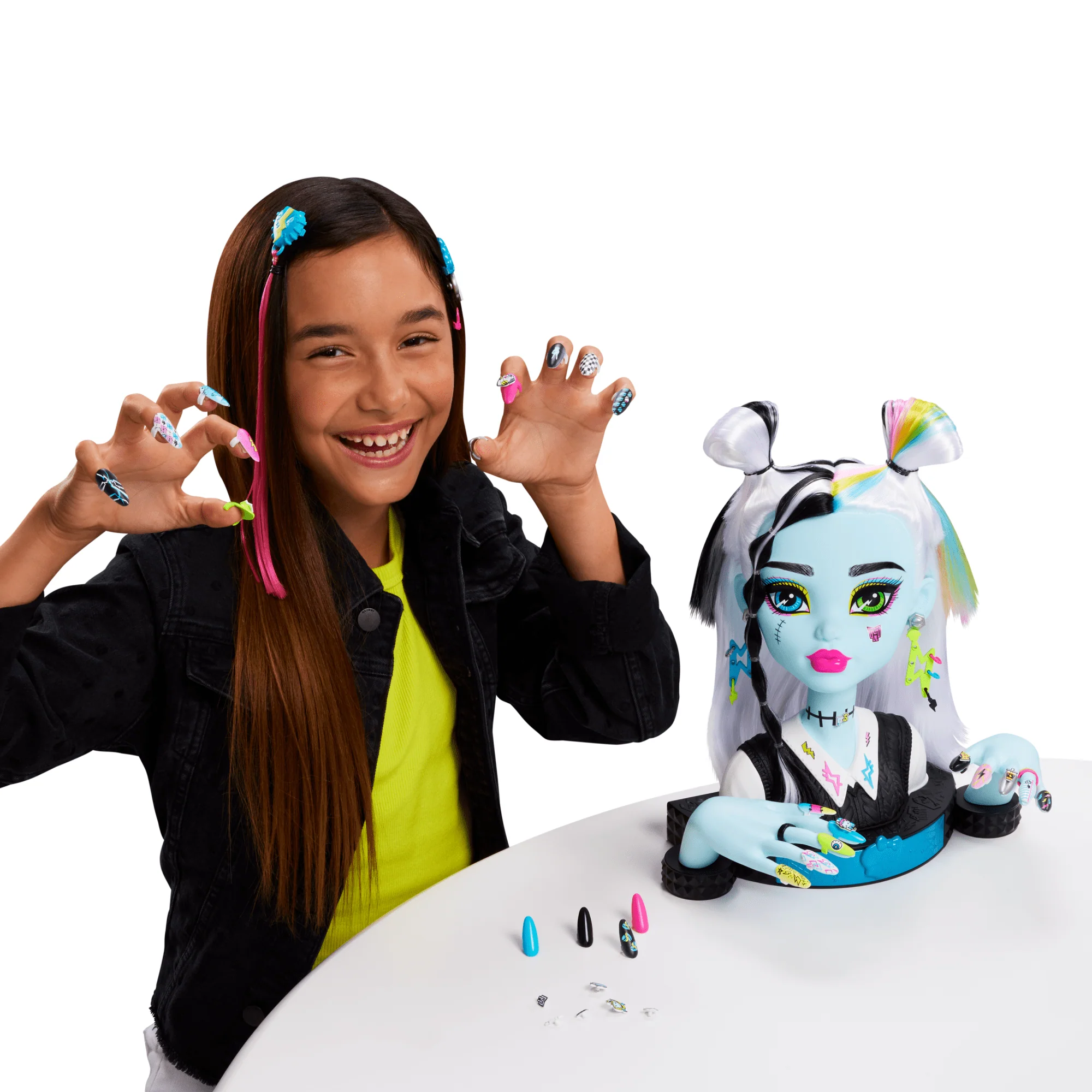 Monster High  Tête à Coiffer de Poupée Frankie Stein, 65+ Accessoires - Image 2