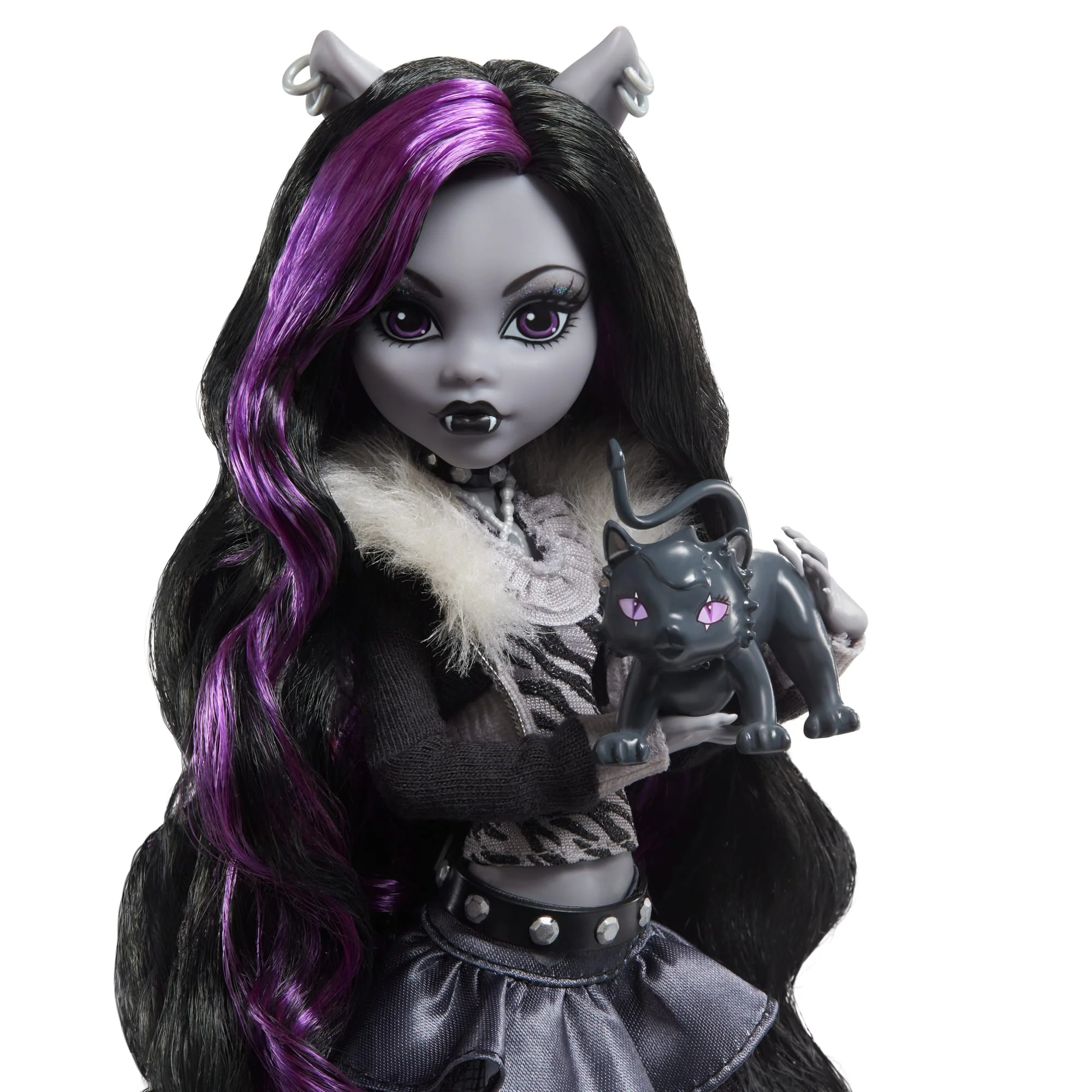 Monster High Reel Drama Clawdeen Wolf Collector Doll in Black And White, Reproduction With Poster - Image 3