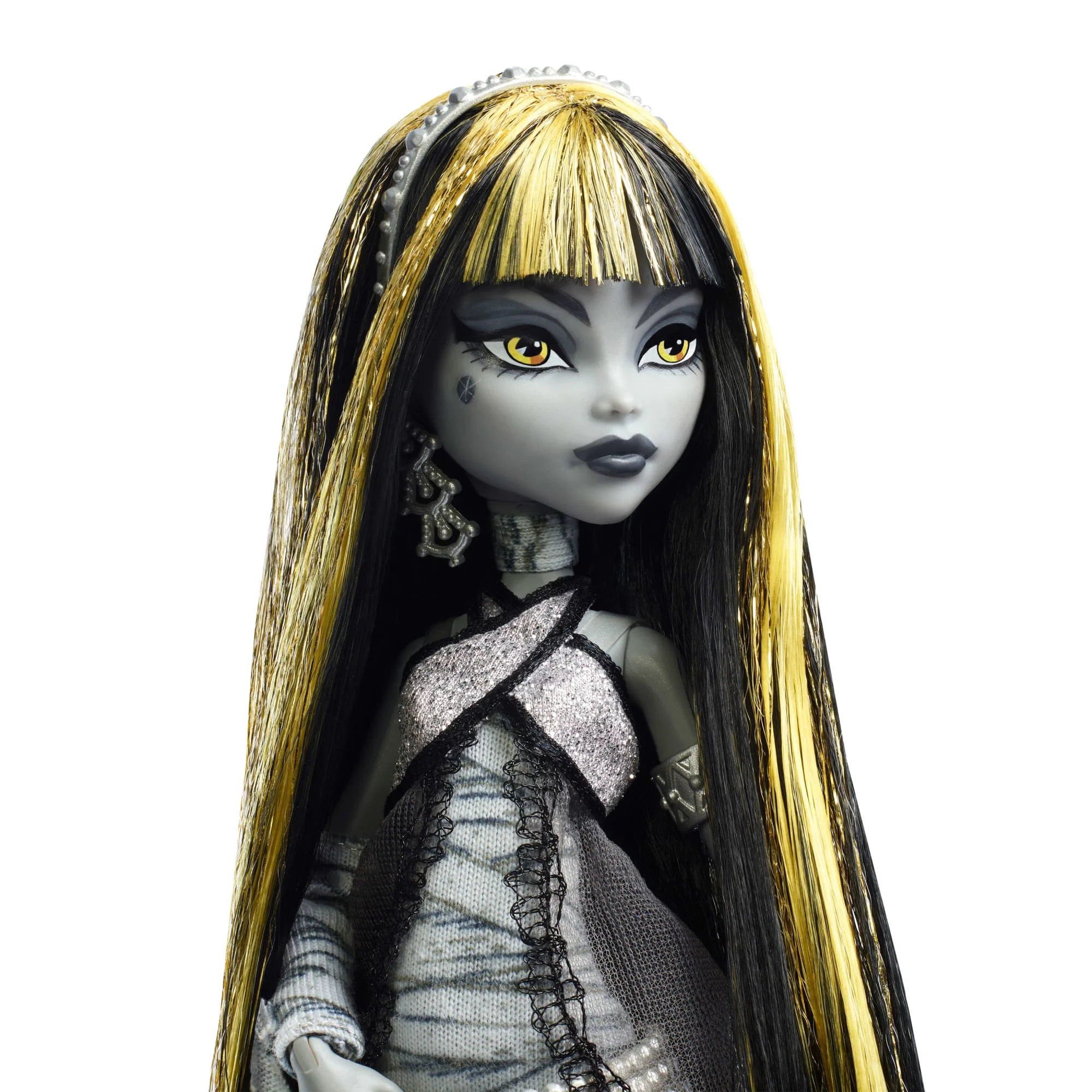 Monster High Reel Drama Cleo De Nile Black And White Reproduction Collector Doll With Poster - Image 3