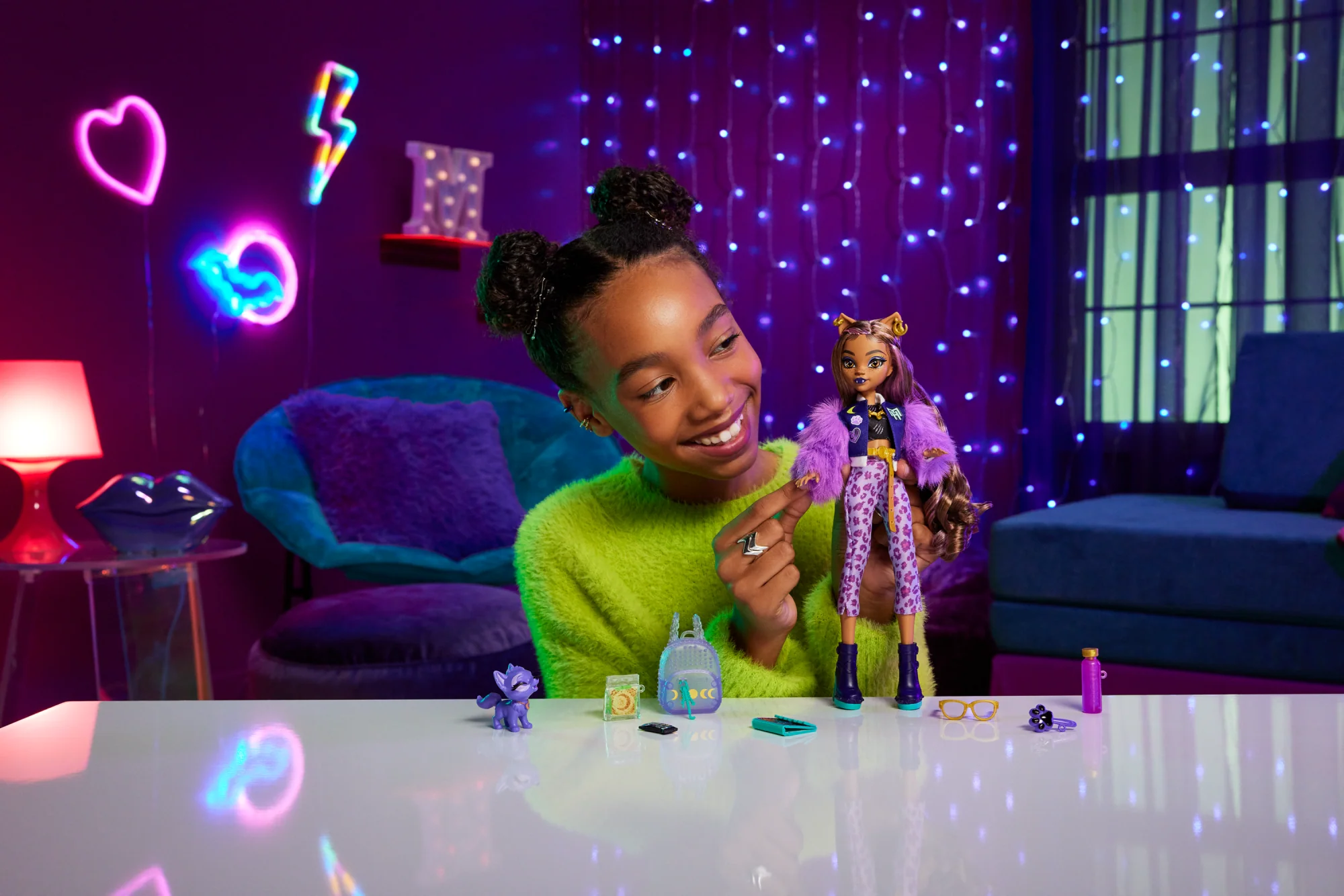 Monster High Poupée, Animal et Accessoires Clawdeen Wolf, Croissant - Image 2