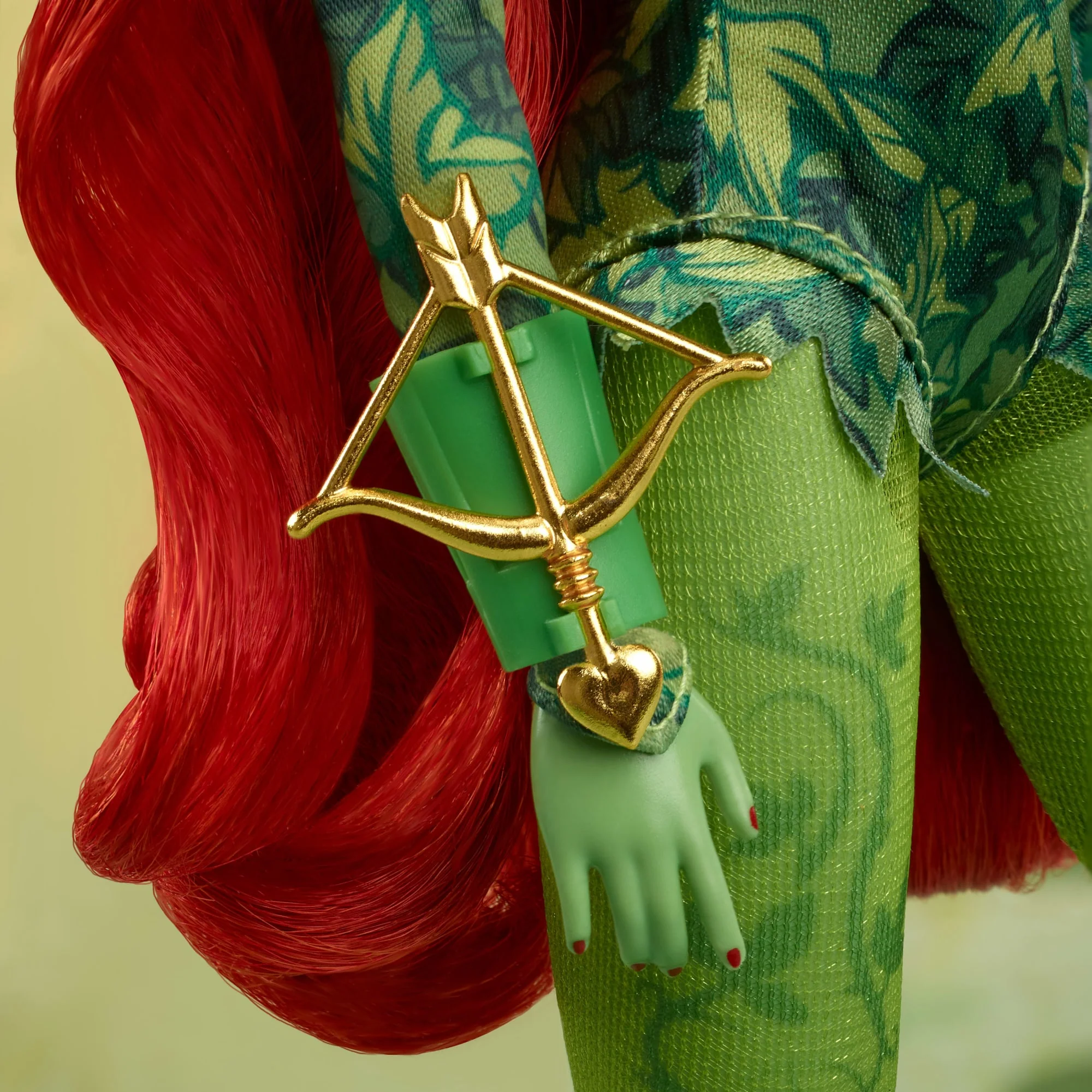 Barbie Signature Poison Ivy Collectible Doll With Posable Body And Iconic Outfit & Accessories - Image 5
