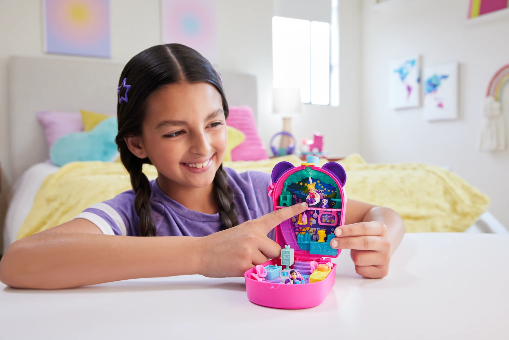 Polly Pocket Bubble Tea Panda Compact With 2 Micro Dolls And Pet Panda, Animal Toy With Food Accessories - Image 2