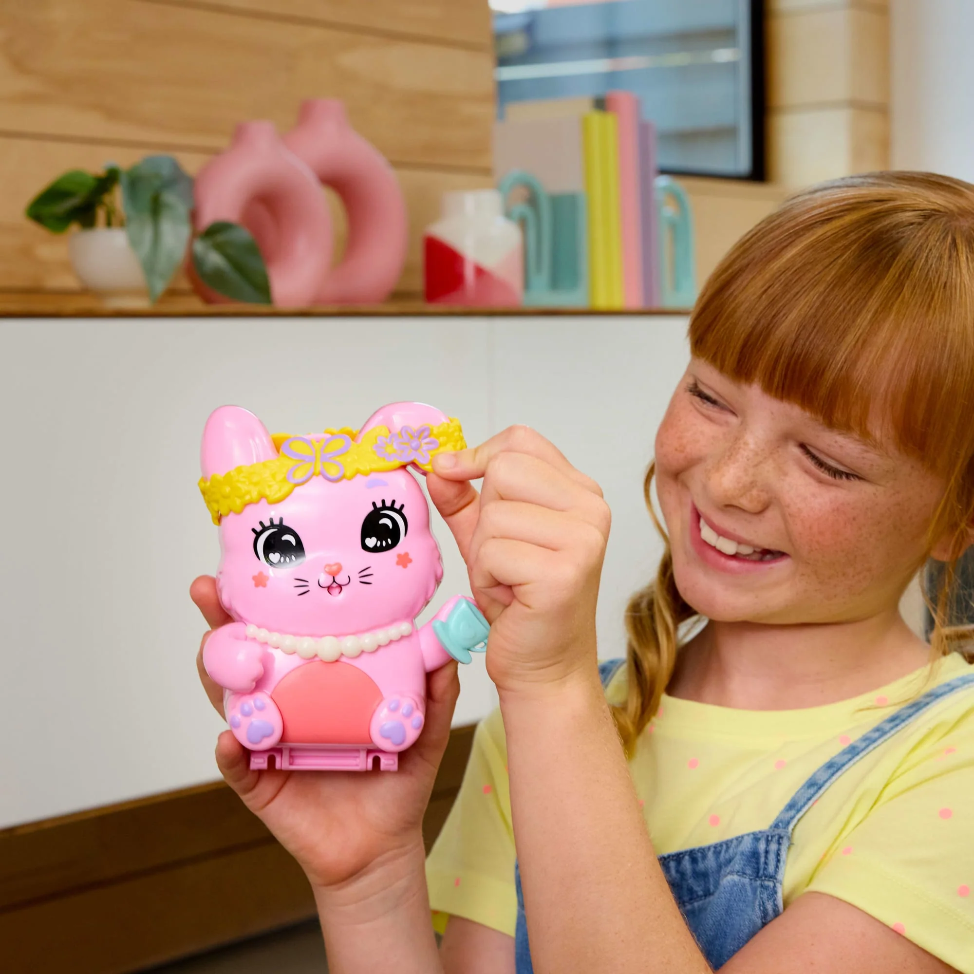Polly Pocket Tea Party Bunny Compact Playset With 1 Micro Doll And Pet Bunnies, Travel Toy With Styling Accessories - Image 2