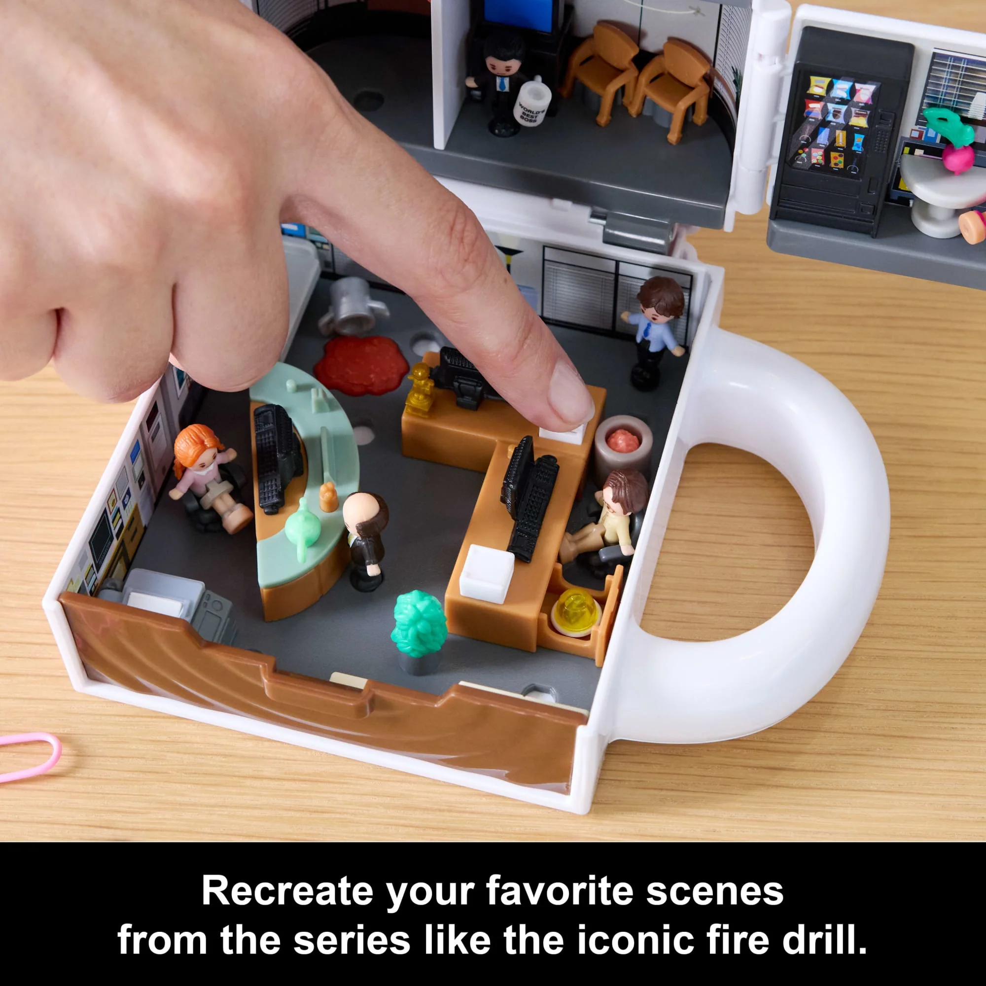 Polly Pocket X The Office Best Boss Mug Compact, Dunder Mifflin Character Set Collectible Toy - Image 5