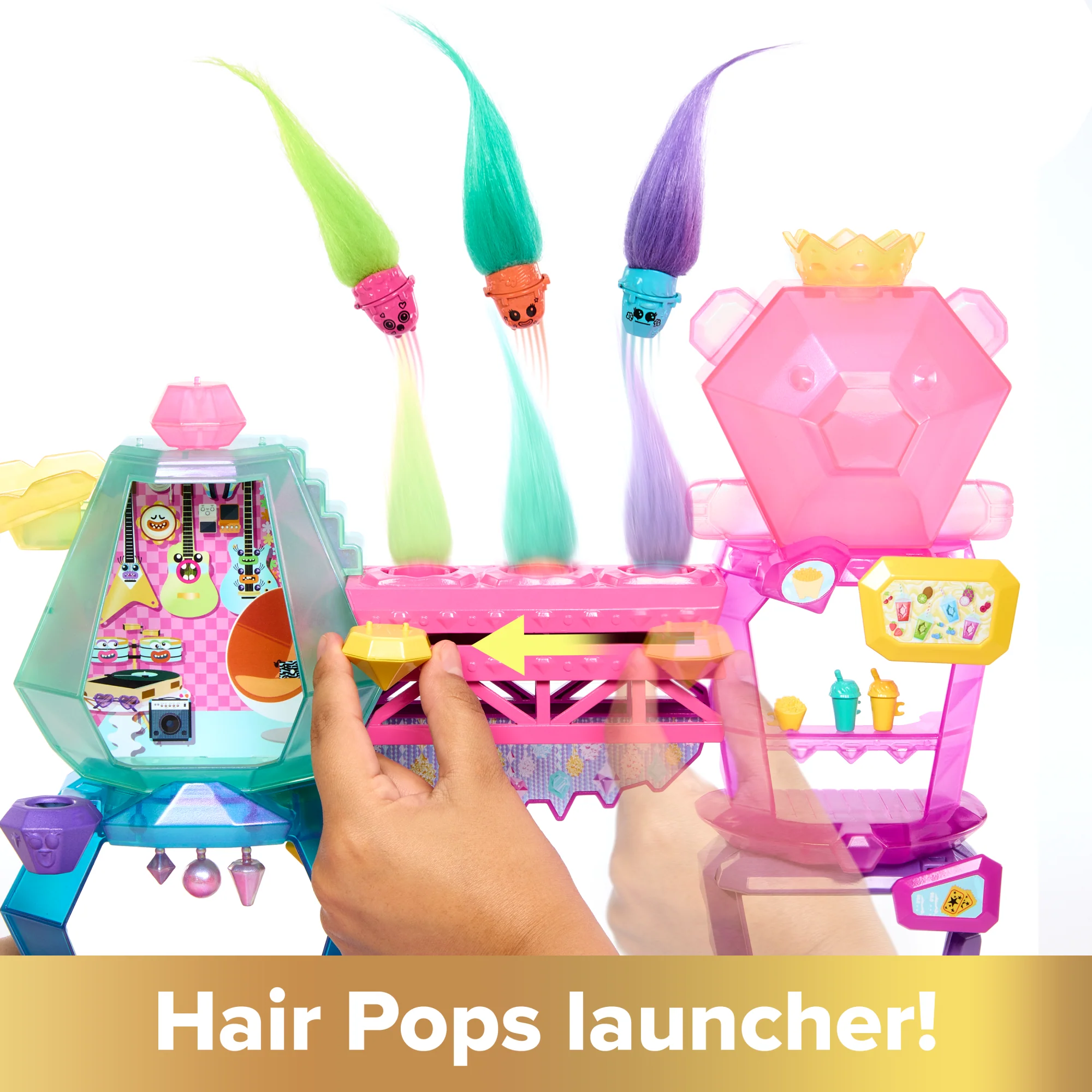 Dreamworks Trolls Band Together Mount Rageous Playset With Queen Poppy Small Doll & 25+ Accessories - Image 4