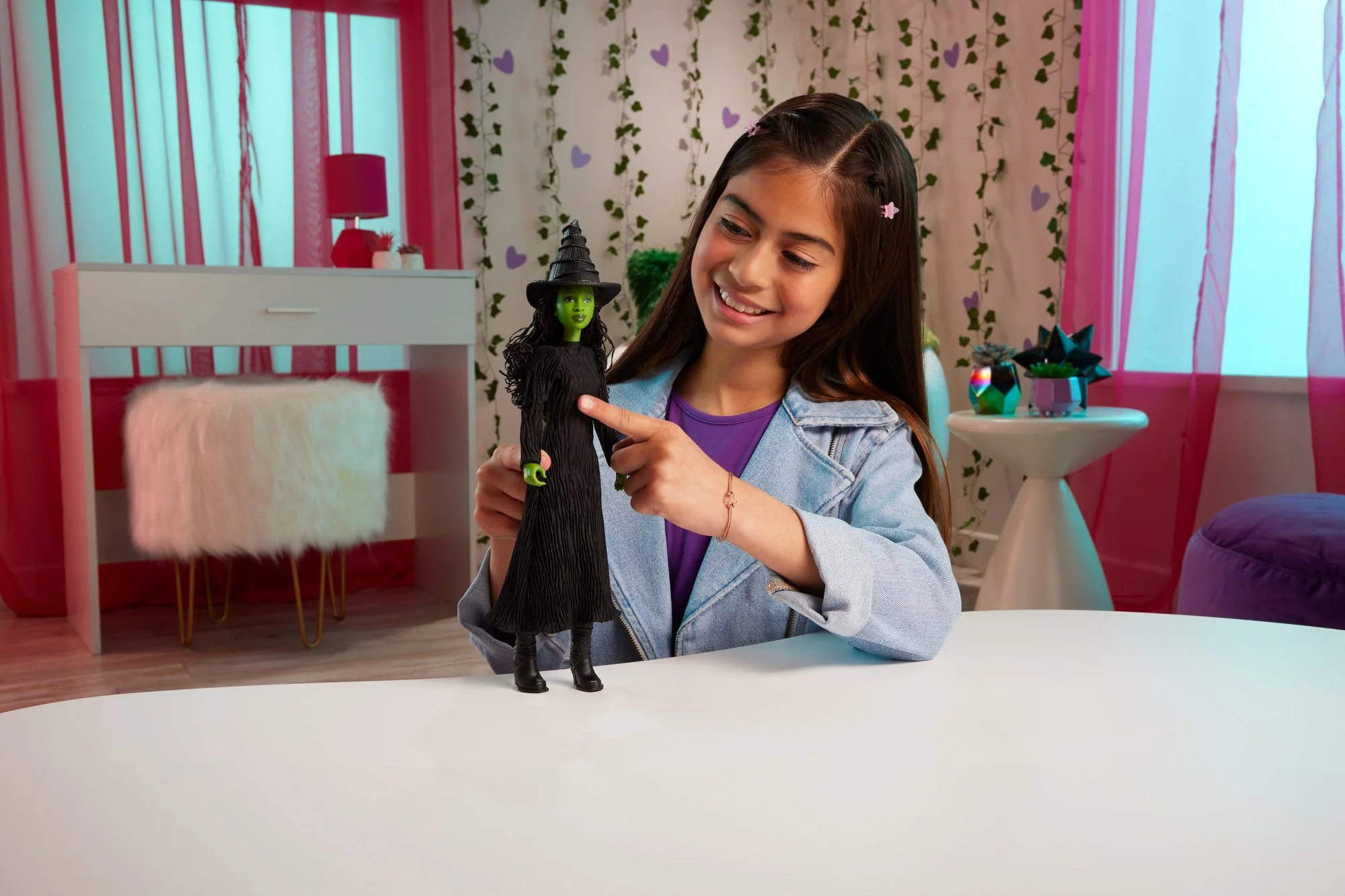 Wicked Singing Elphaba Fashion Doll, Posable With Removable Movie Fashions & Accessories - Image 2