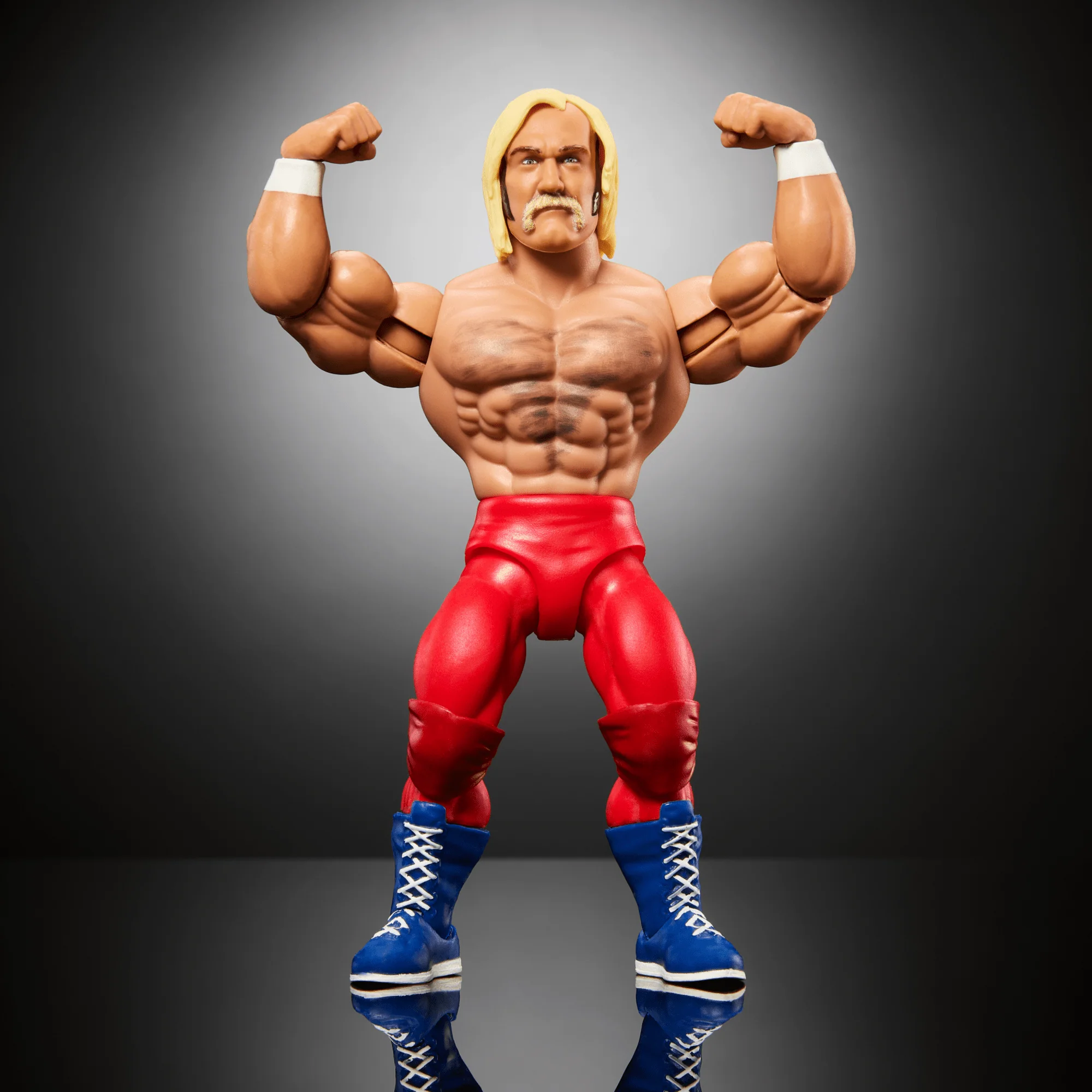 WWE Superstars Hulk Hogan Action Figure & Accessories Set, 6-inch Retro Collectible With Articulation - Image 4