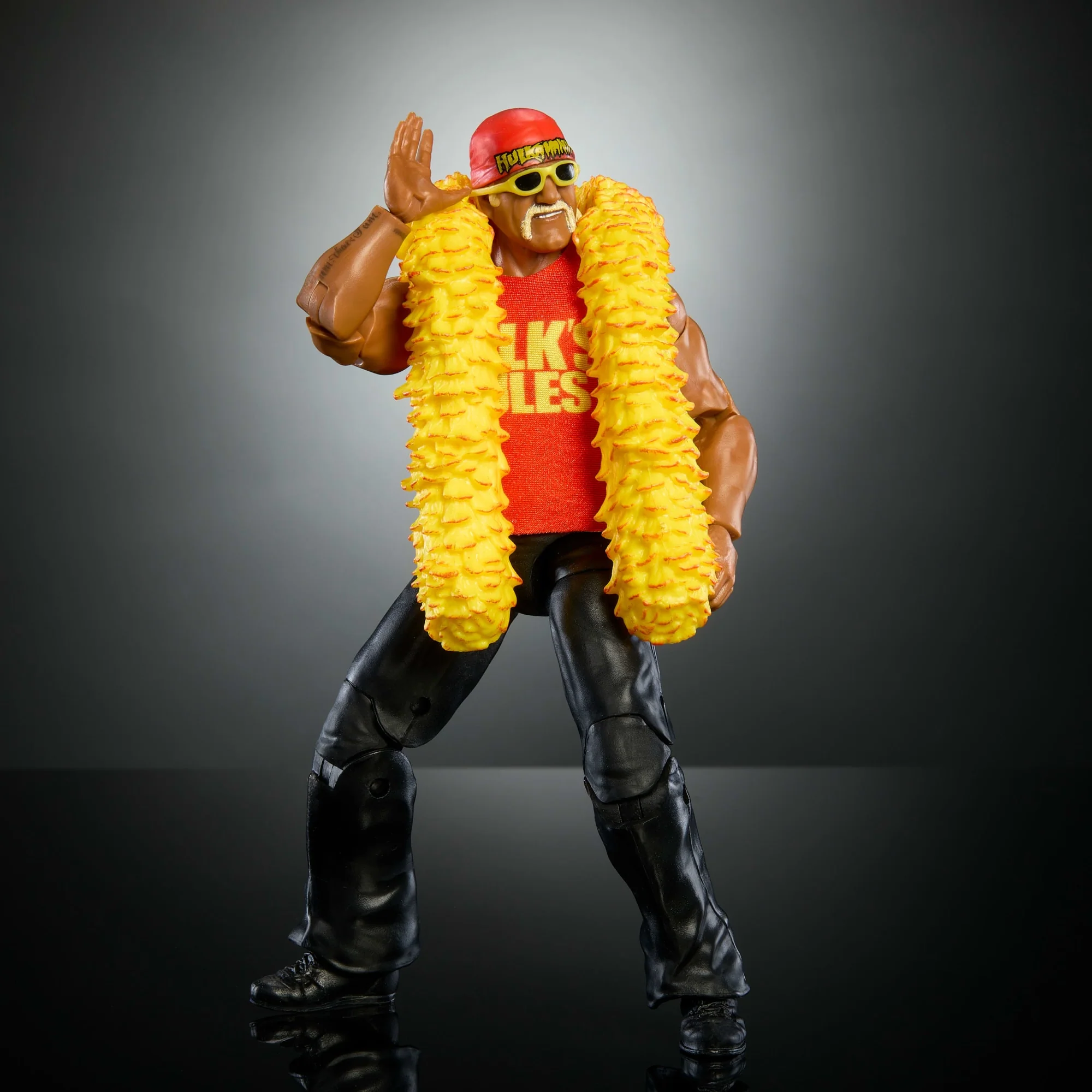 WWE Elite Collection Premium Live EVent Hulk Hogan Action Figure Set, Wrestlemania Collectible - Image 4