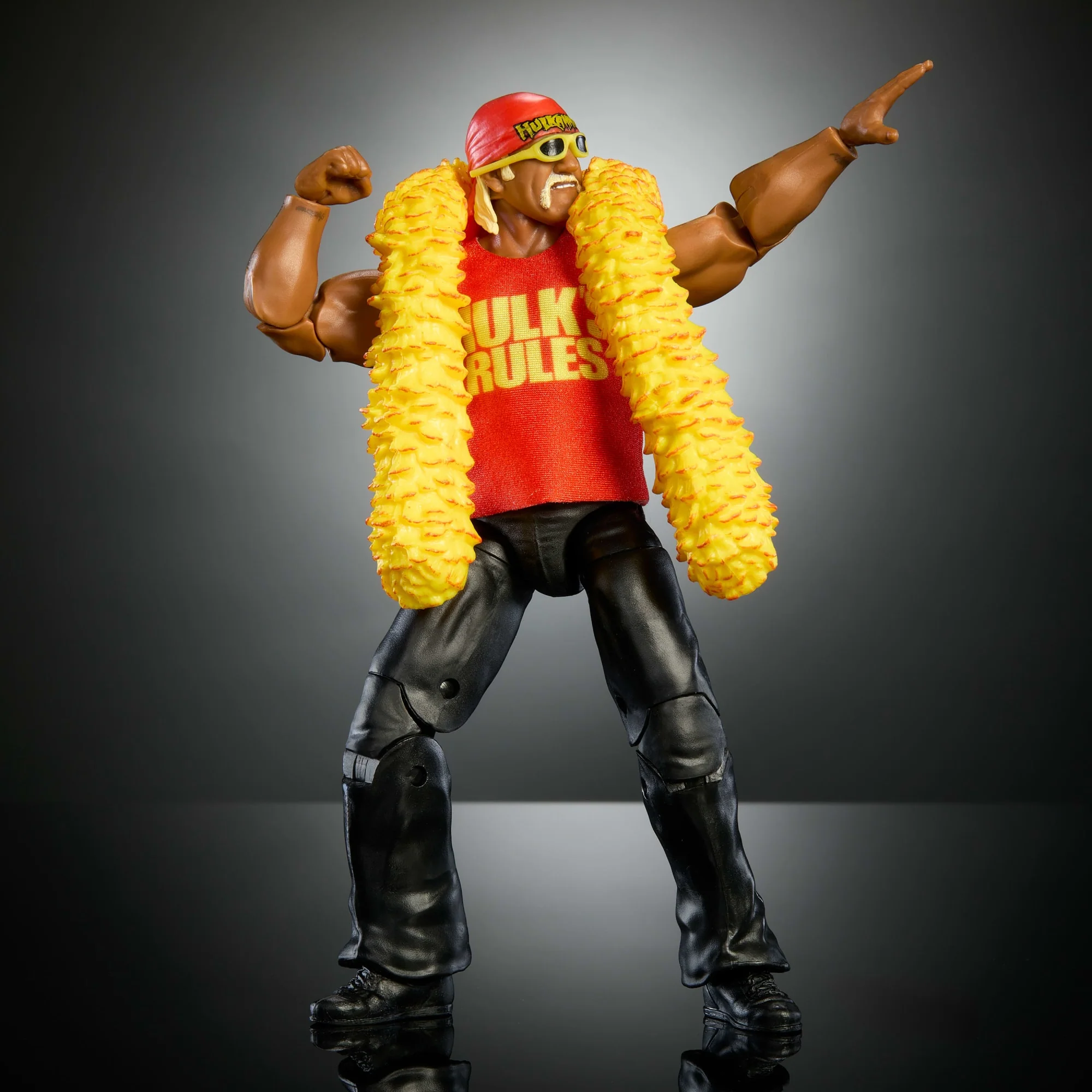 WWE Elite Collection Premium Live EVent Hulk Hogan Action Figure Set, Wrestlemania Collectible - Image 5