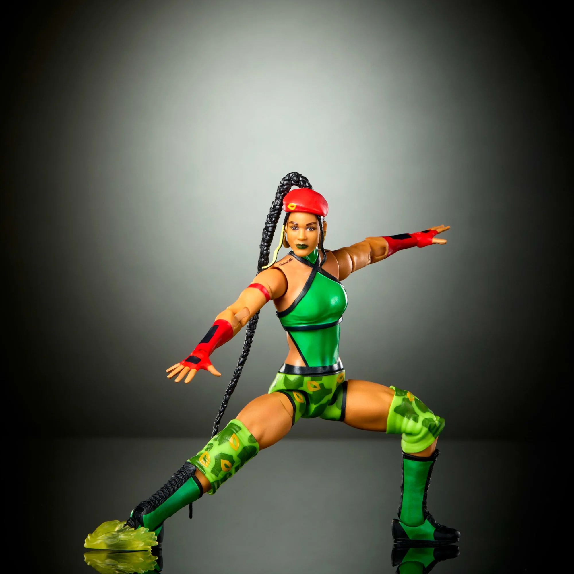 WWE X Street Fighter Bianca Belair Action Figure & Accessories, 6-Inch Collectible Cammy Mashup Set - Image 4